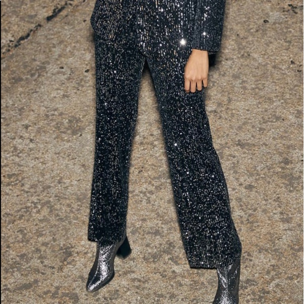 Lulu’s sequin sparkle wide leg pant